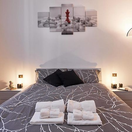 ✦ Garden House In Centro - Free Parking ✦ Leilighet Livorno Eksteriør bilde